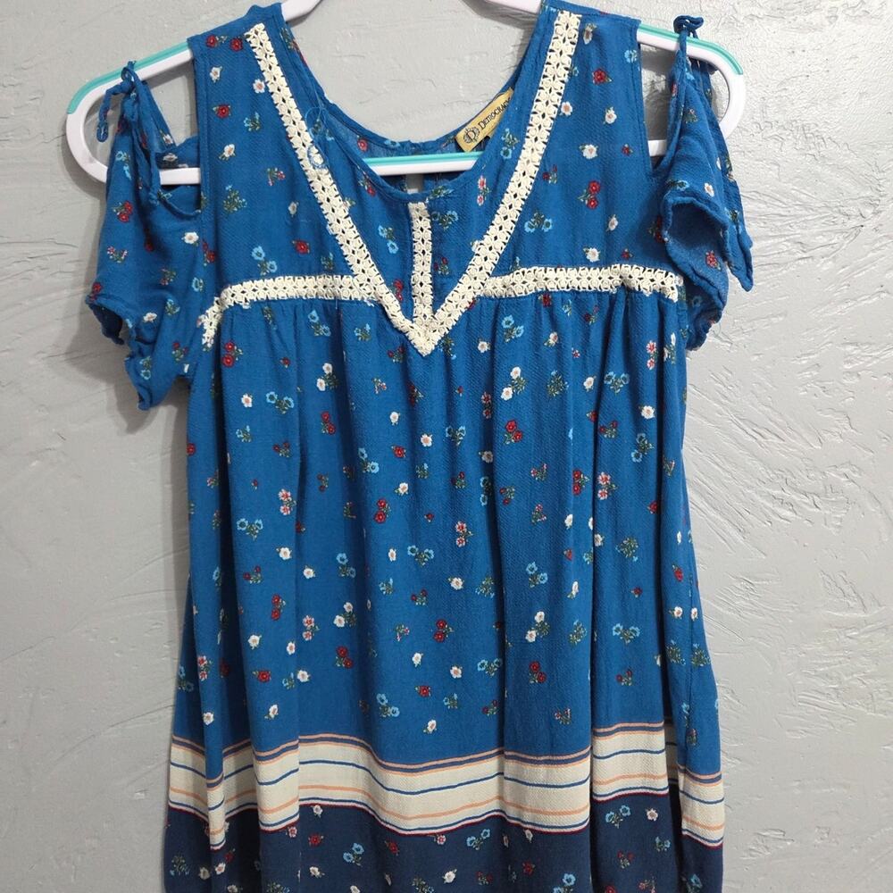 DEMOCRACY open shoulder short sleeve flowy blouse womans size Large